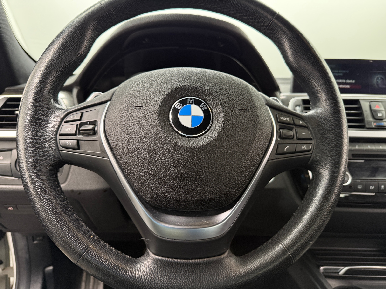 Thumbnail: 2018 BMW 3 Series - 4