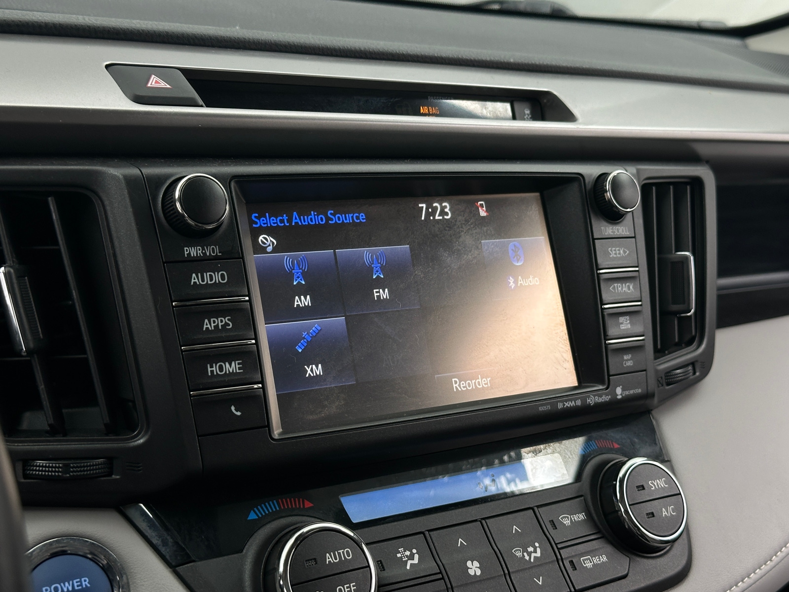 Thumbnail: 2017 Toyota RAV4 - 3