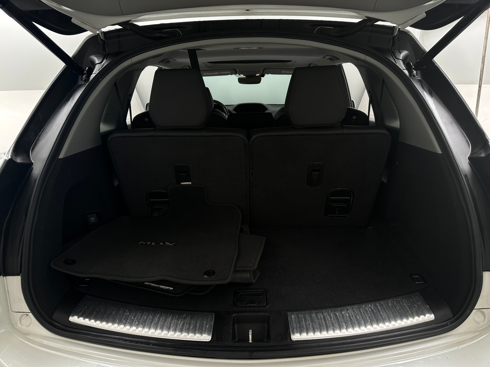 Thumbnail: 2020 Acura MDX - 6