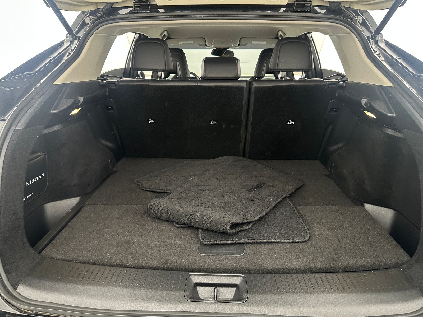 Thumbnail: 2023 Nissan Ariya - 6