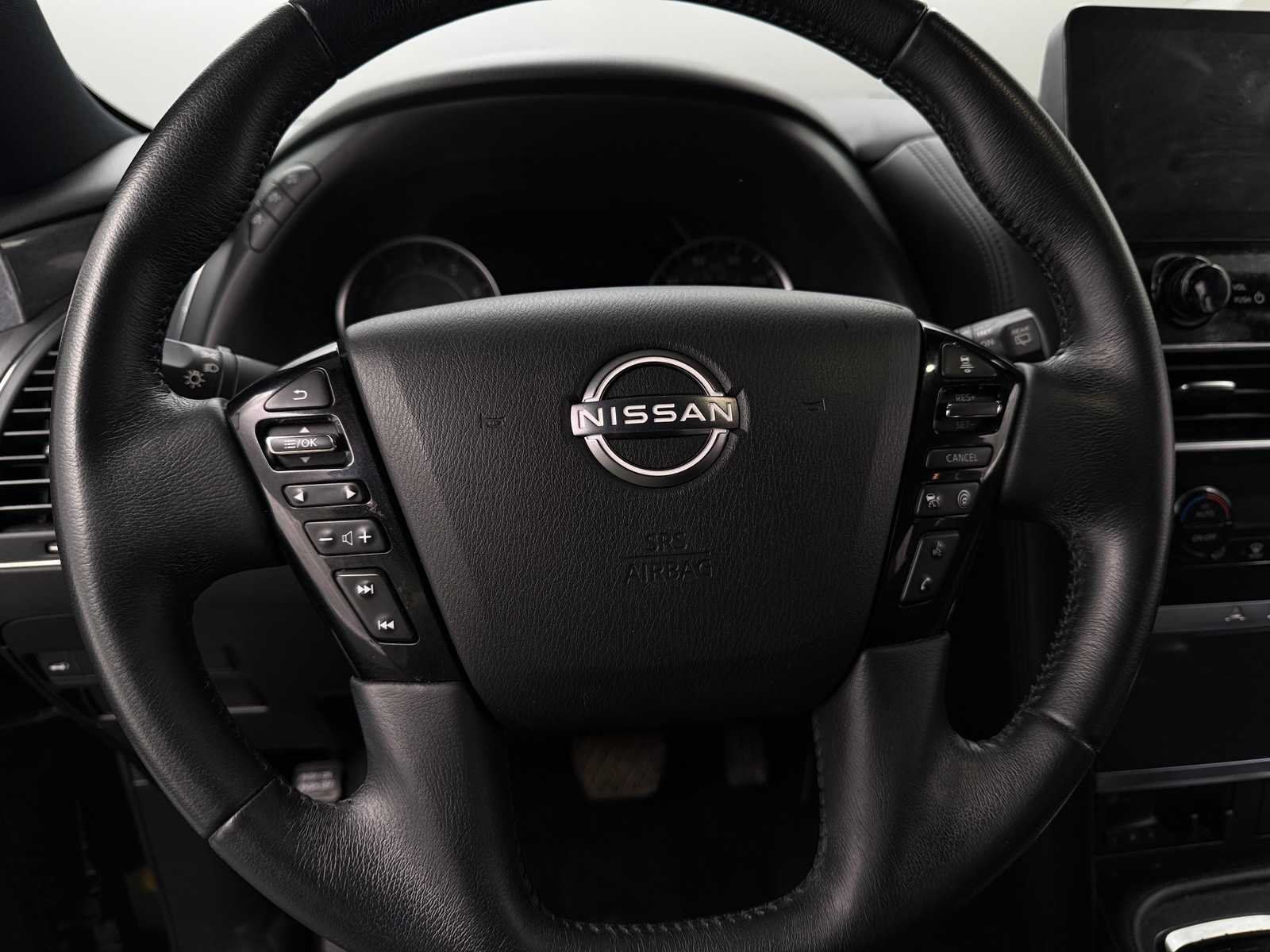 Thumbnail: 2022 Nissan Armada - 4