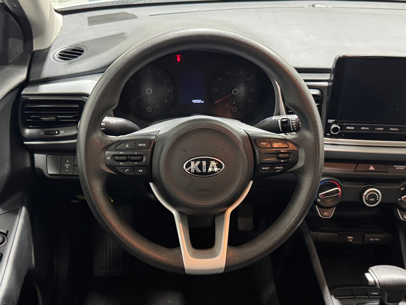 Thumbnail: 2021 Kia Rio - 5