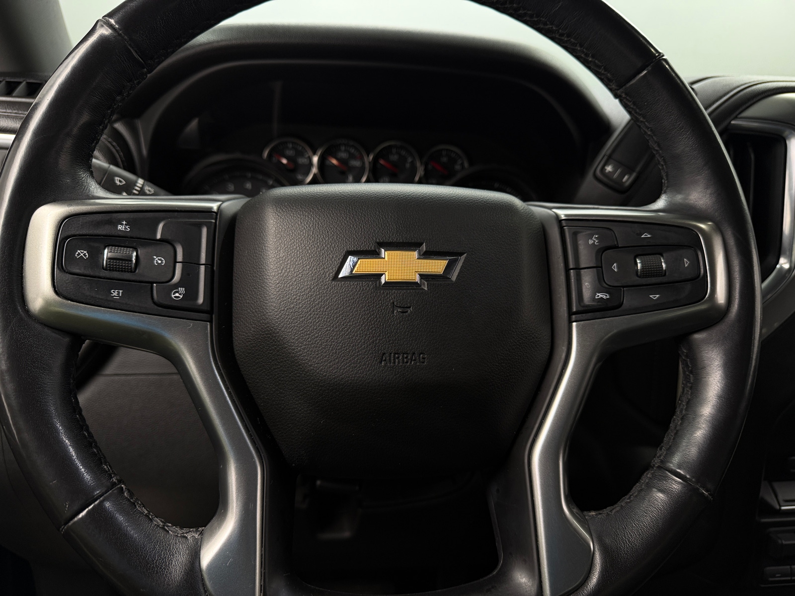 Thumbnail: 2019 Chevrolet Silverado 1500 - 5