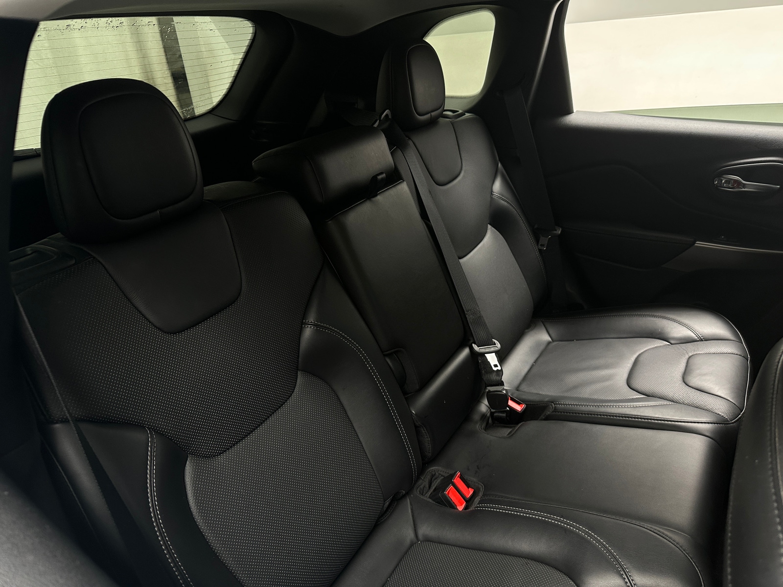 Thumbnail: 2020 Jeep Cherokee - 5