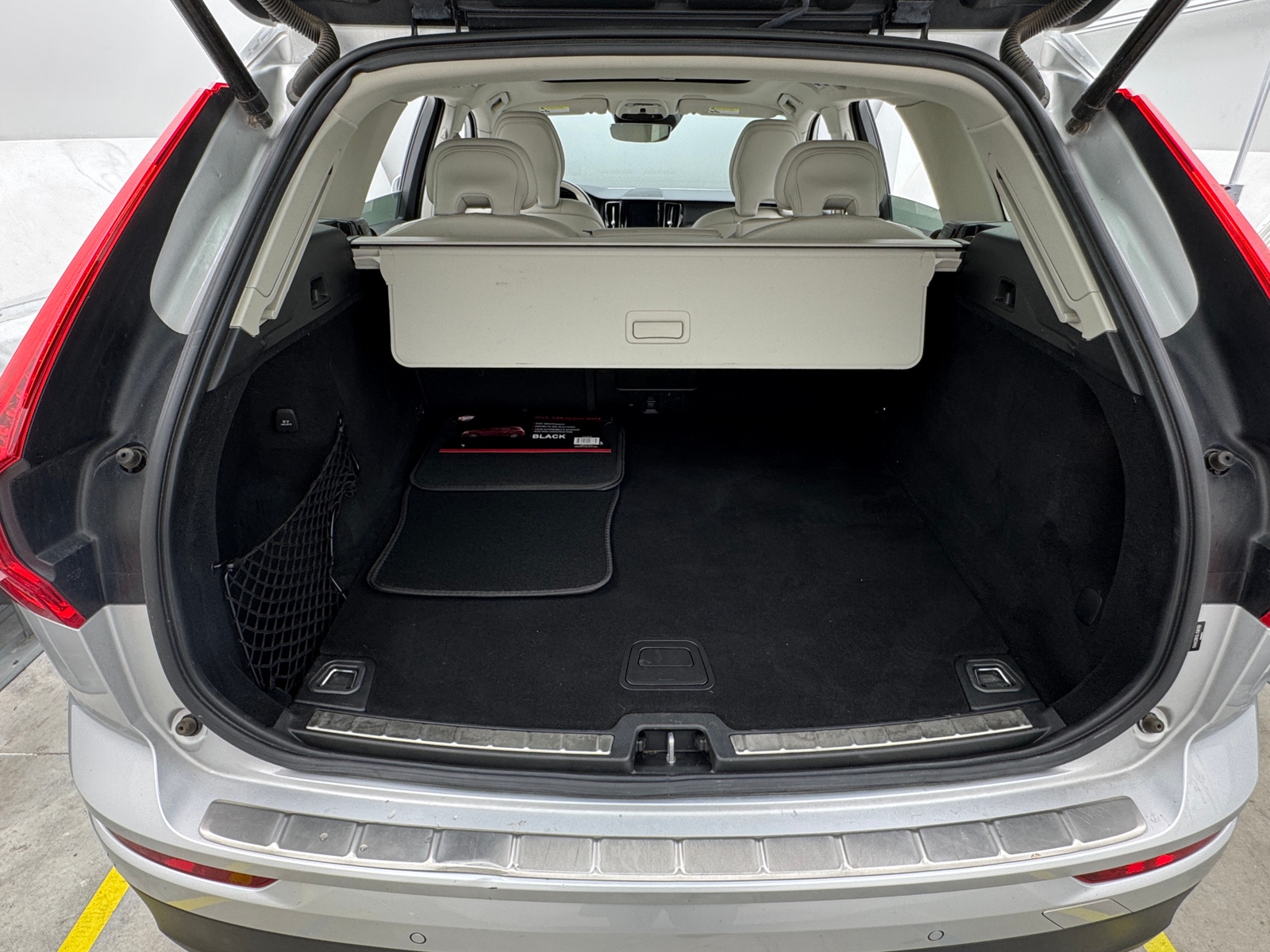 Thumbnail: 2020 Volvo XC60 - 6