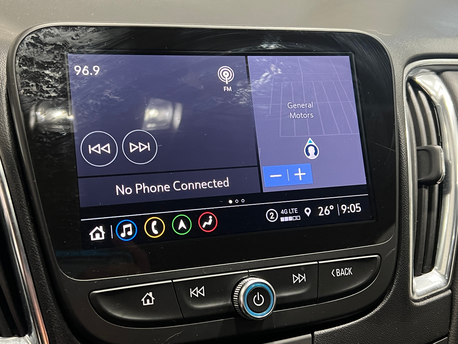 Thumbnail: 2024 Chevrolet Malibu - 3