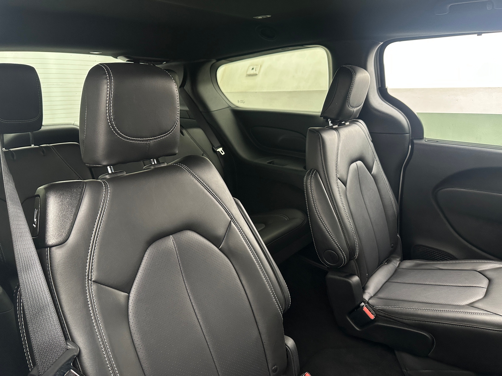 Thumbnail: 2026 Chrysler Pacifica - 5