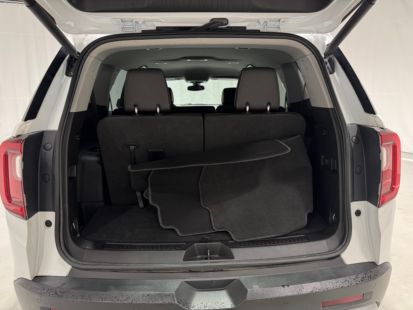 Thumbnail: 2023 GMC Acadia - 6