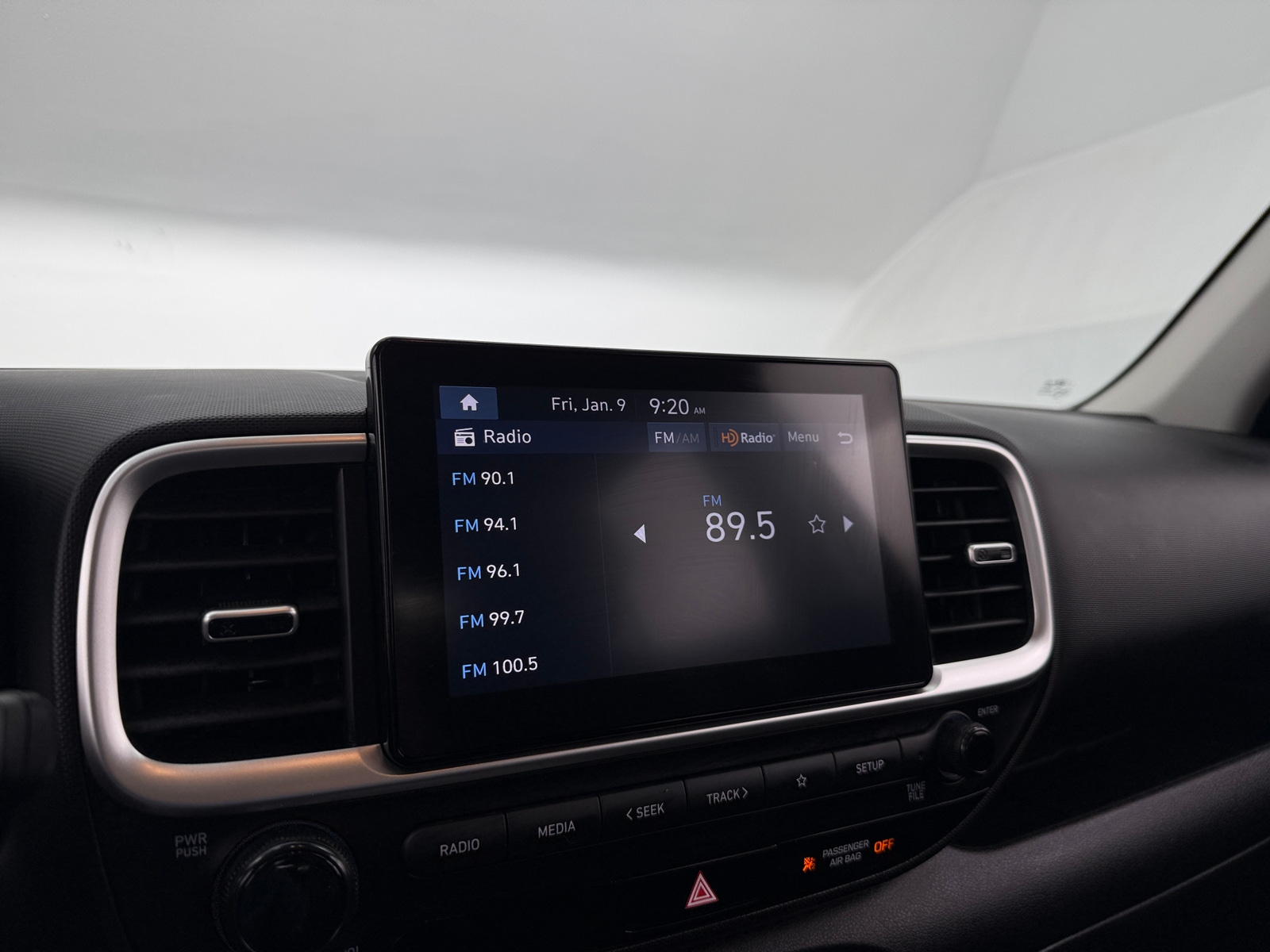 Thumbnail: 2023 Hyundai Venue - 4