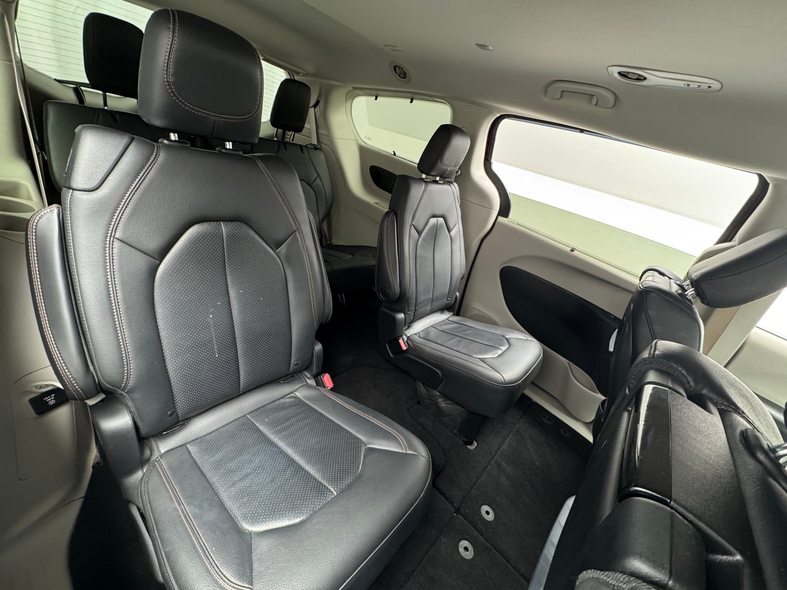 Thumbnail: 2019 Chrysler Pacifica - 5