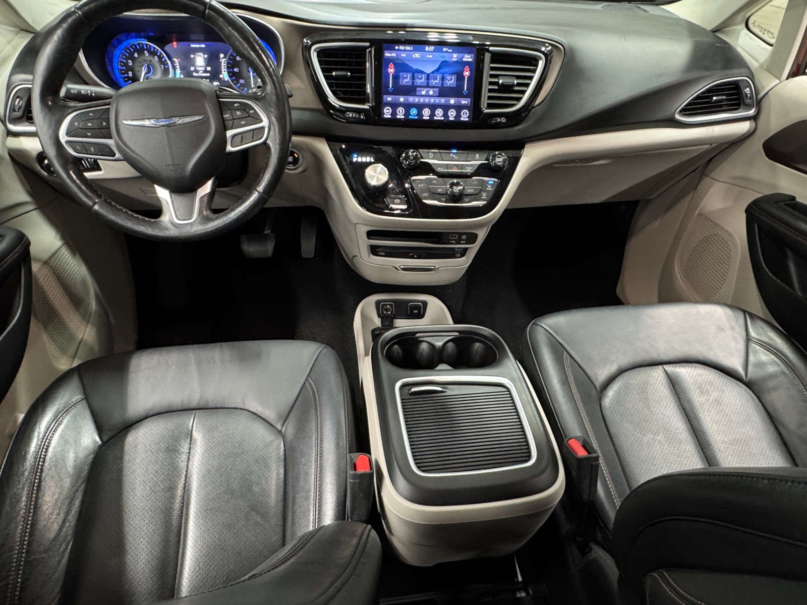 Thumbnail: 2019 Chrysler Pacifica - 2