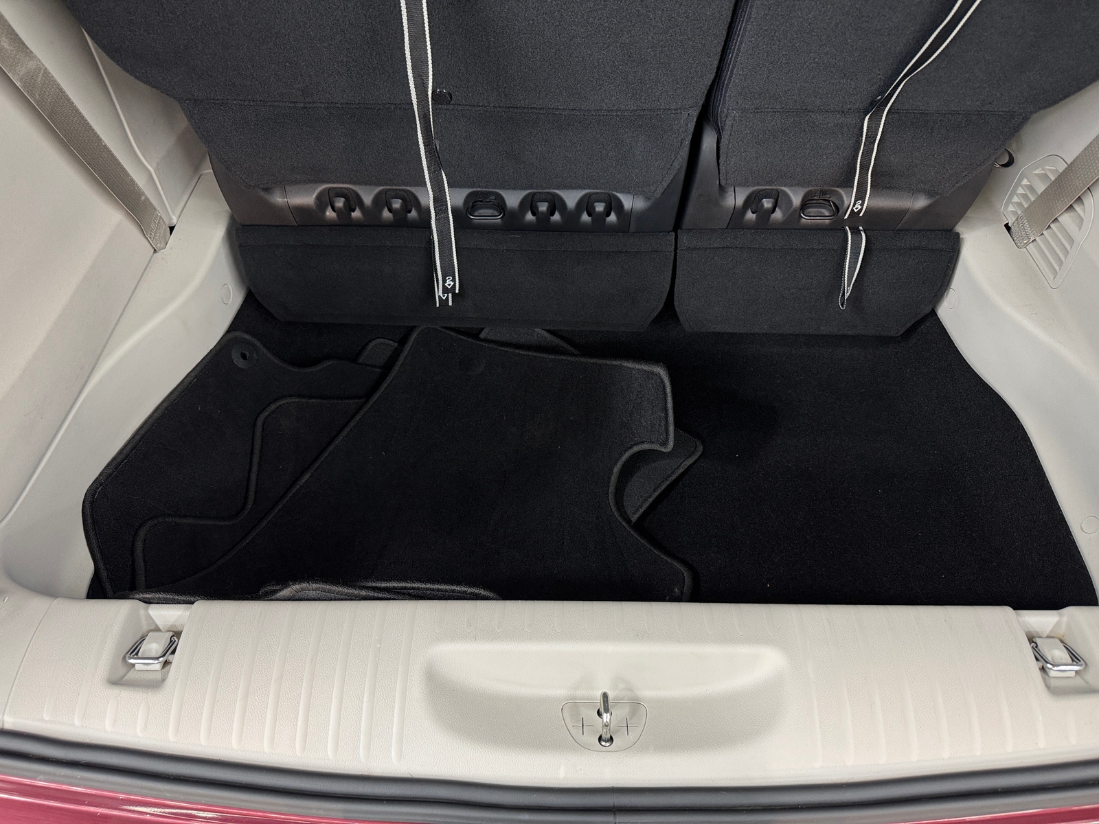 Thumbnail: 2019 Chrysler Pacifica - 6