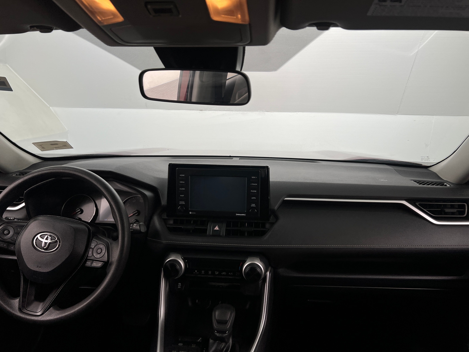 Thumbnail: 2020 Toyota RAV4 - 3