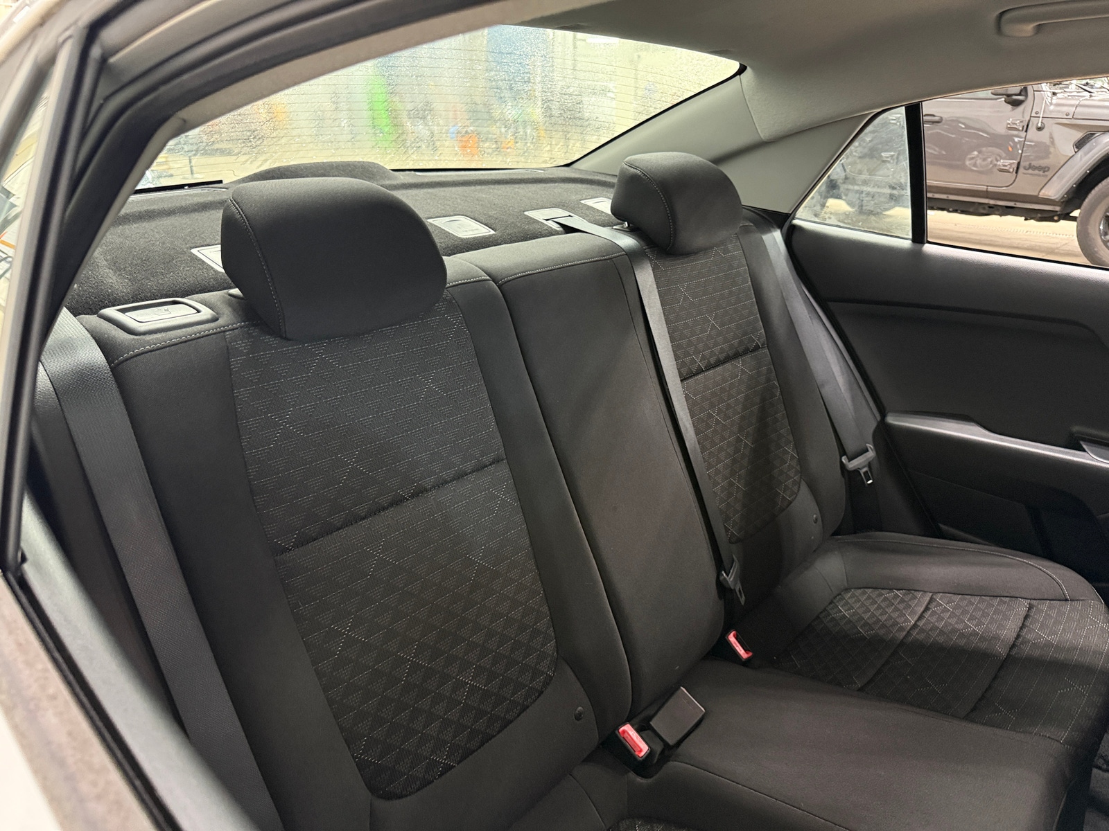 Thumbnail: 2020 Kia Rio - 6