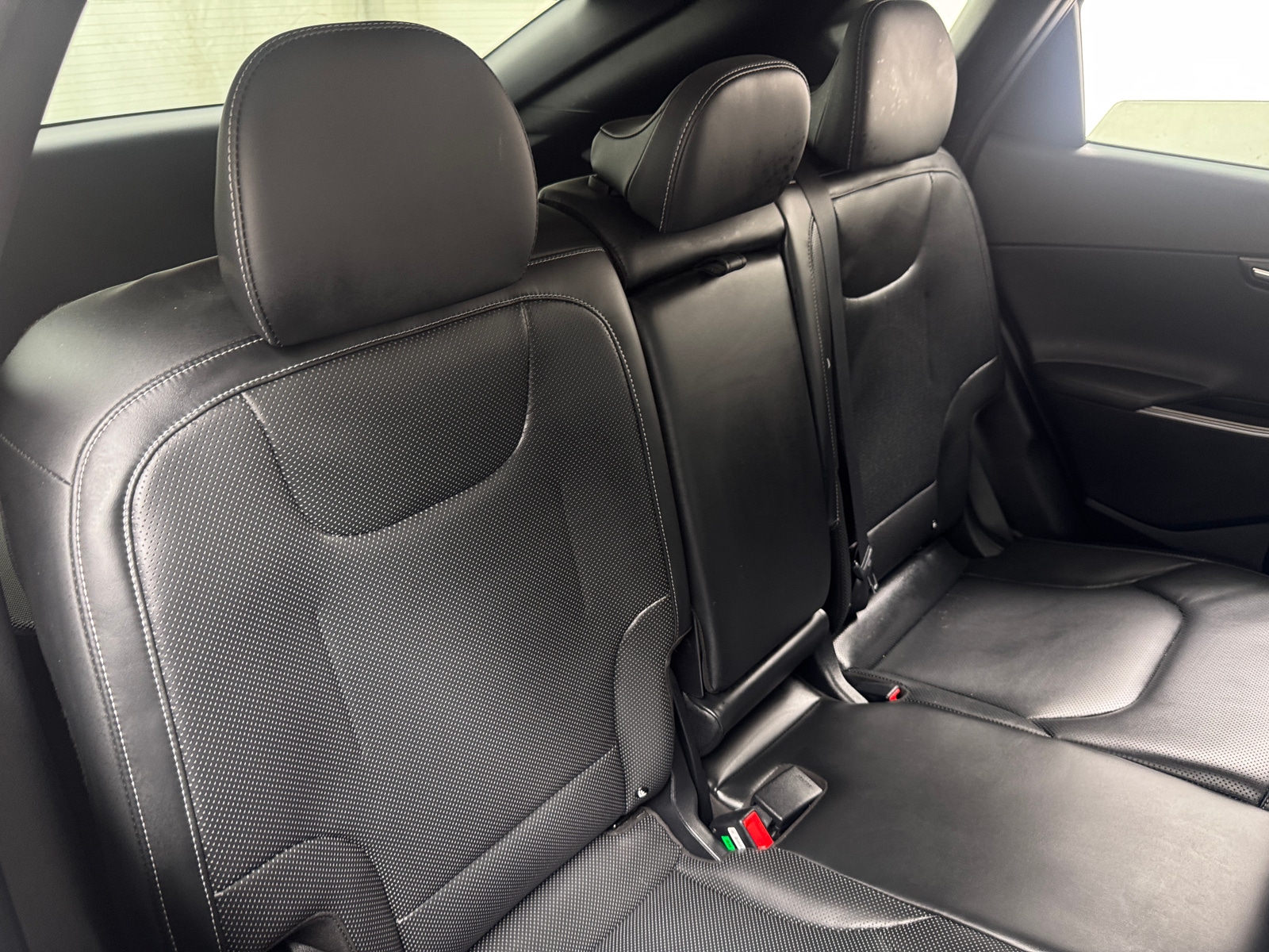 Thumbnail: 2022 Kia EV6 - 5