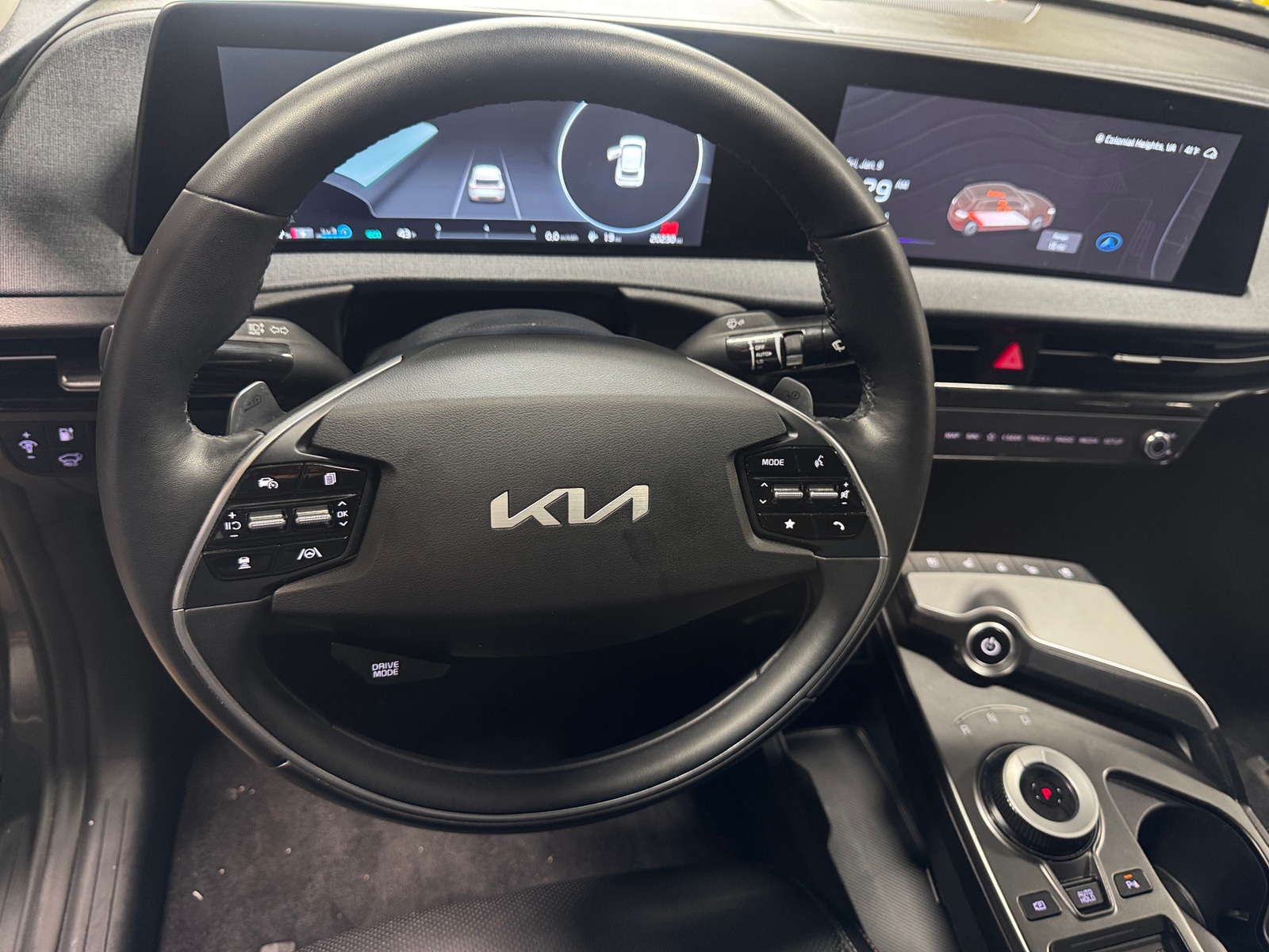 Thumbnail: 2022 Kia EV6 - 4