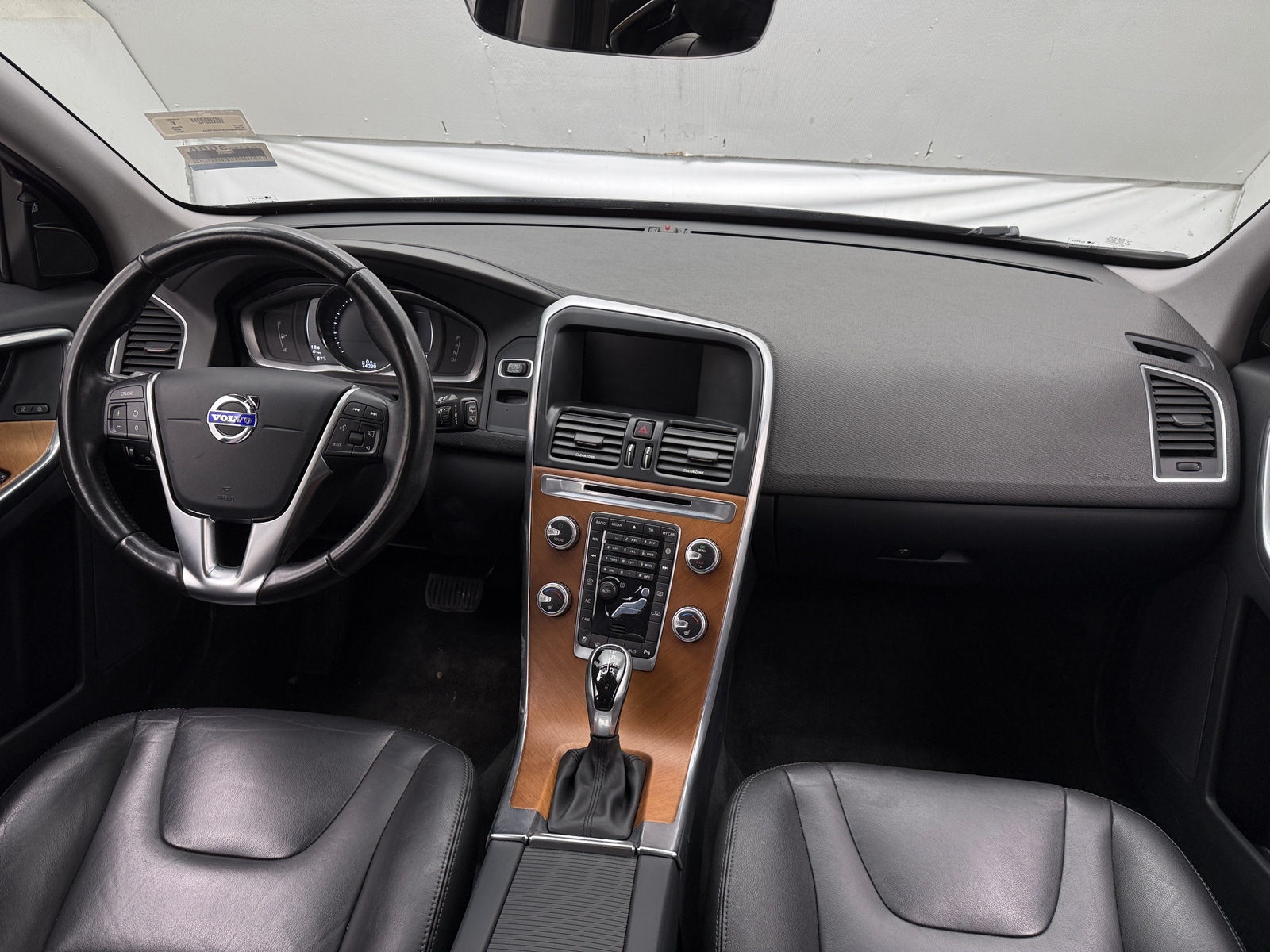 Thumbnail: 2017 Volvo XC60 - 2