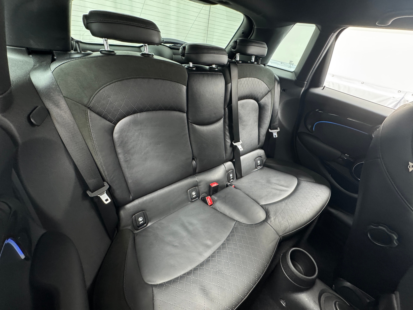 Thumbnail: 2015 MINI Cooper Hardtop - 5