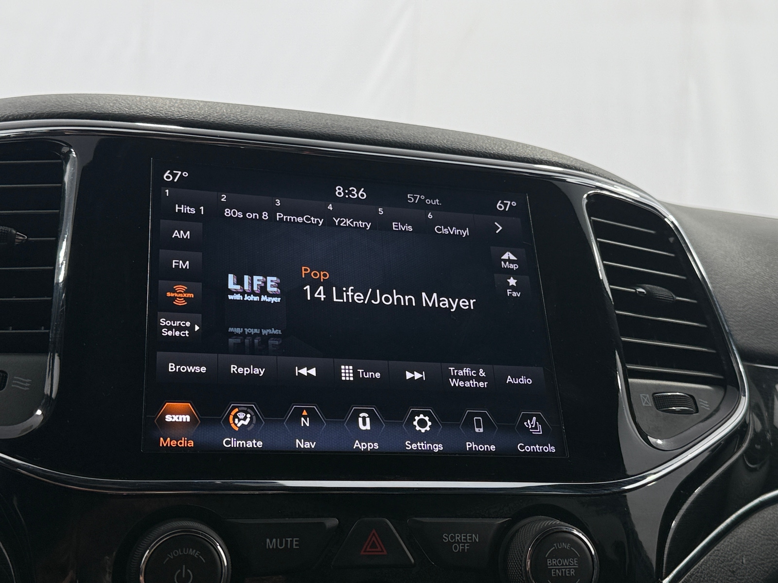 Thumbnail: 2019 Jeep Grand Cherokee - 4