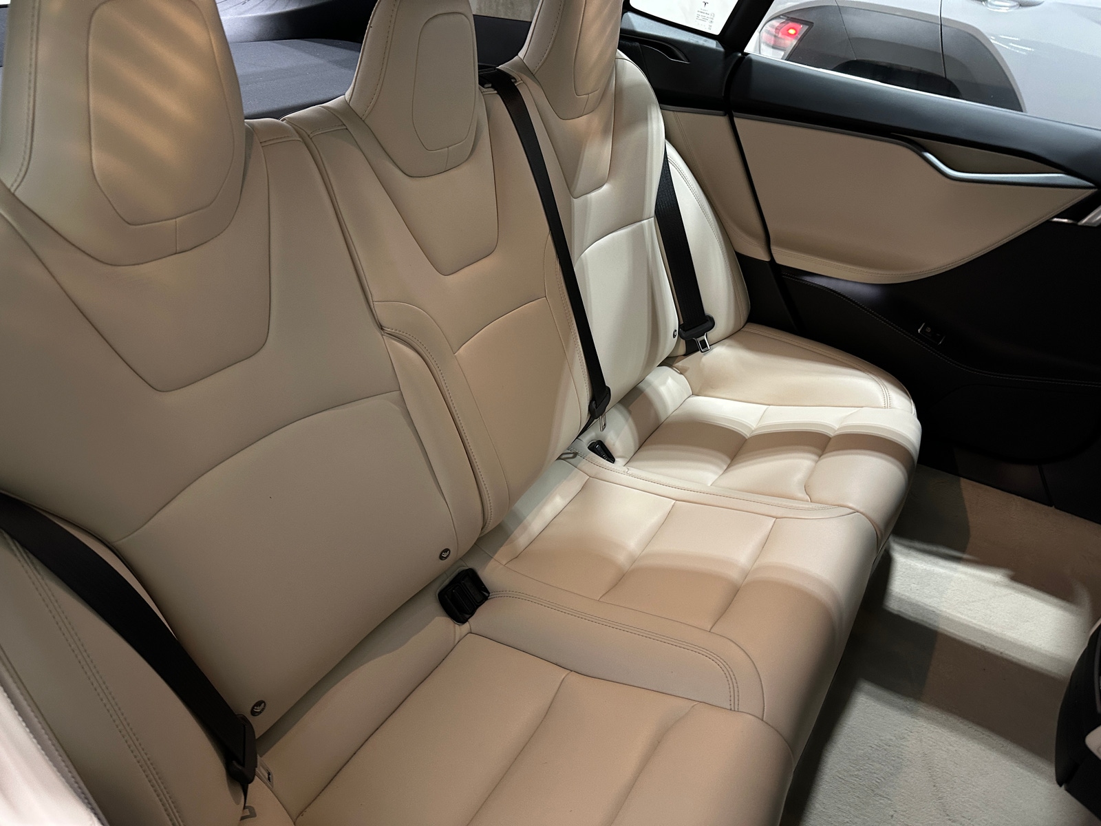 Thumbnail: 2018 Tesla Model S - 5