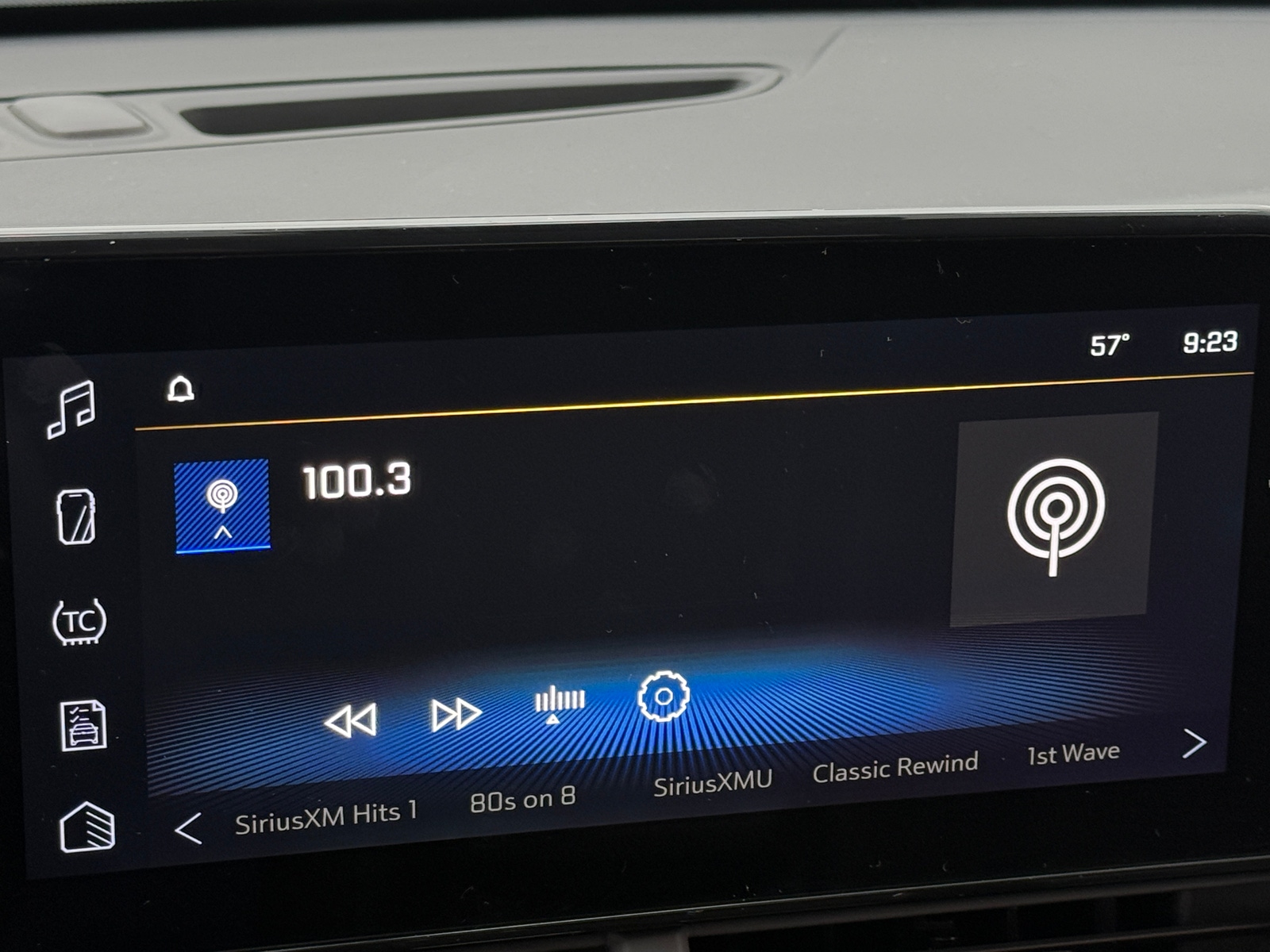 Thumbnail: 2025 Chevrolet Trax - 4