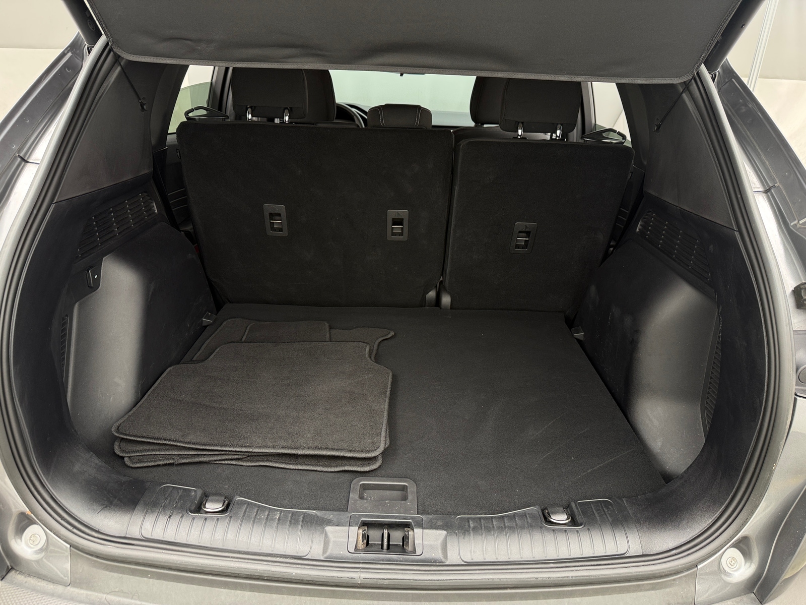 Thumbnail: 2023 Ford Escape - 7