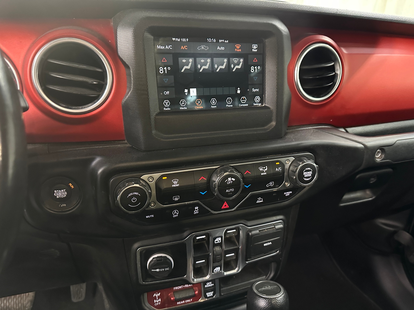 Thumbnail: 2020 Jeep Gladiator - 4