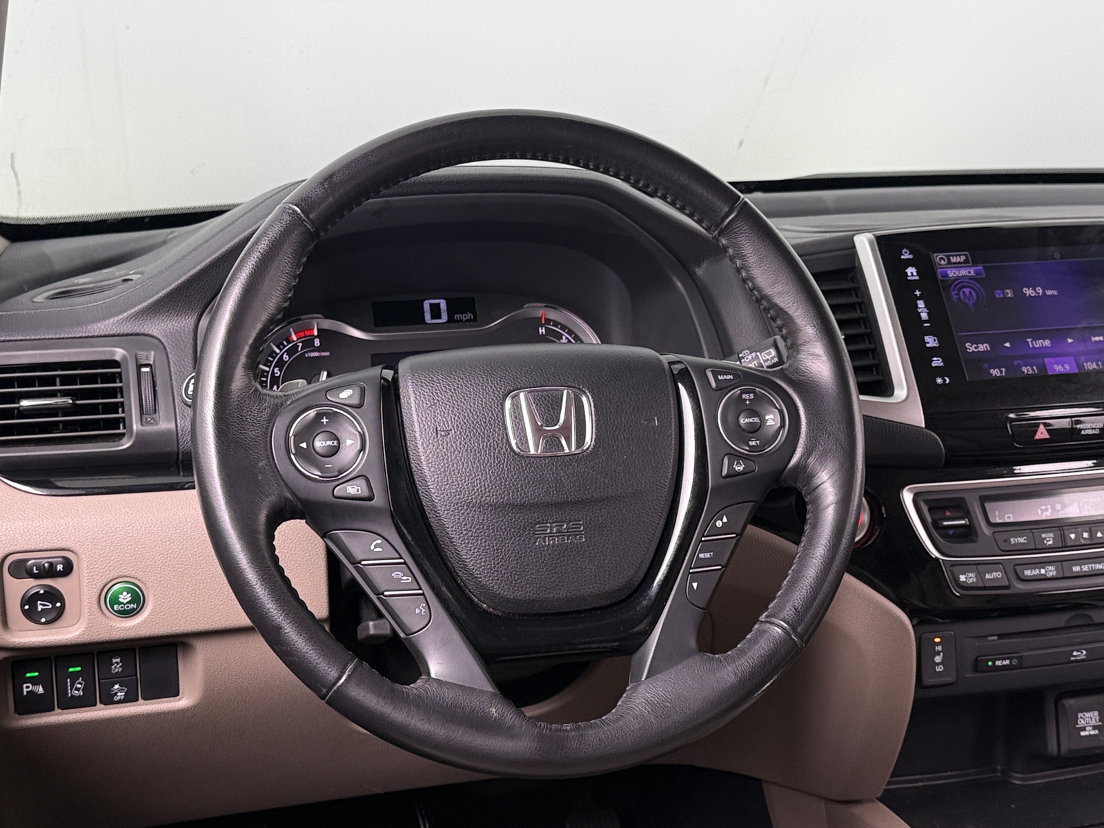 Thumbnail: 2018 Honda Pilot - 4