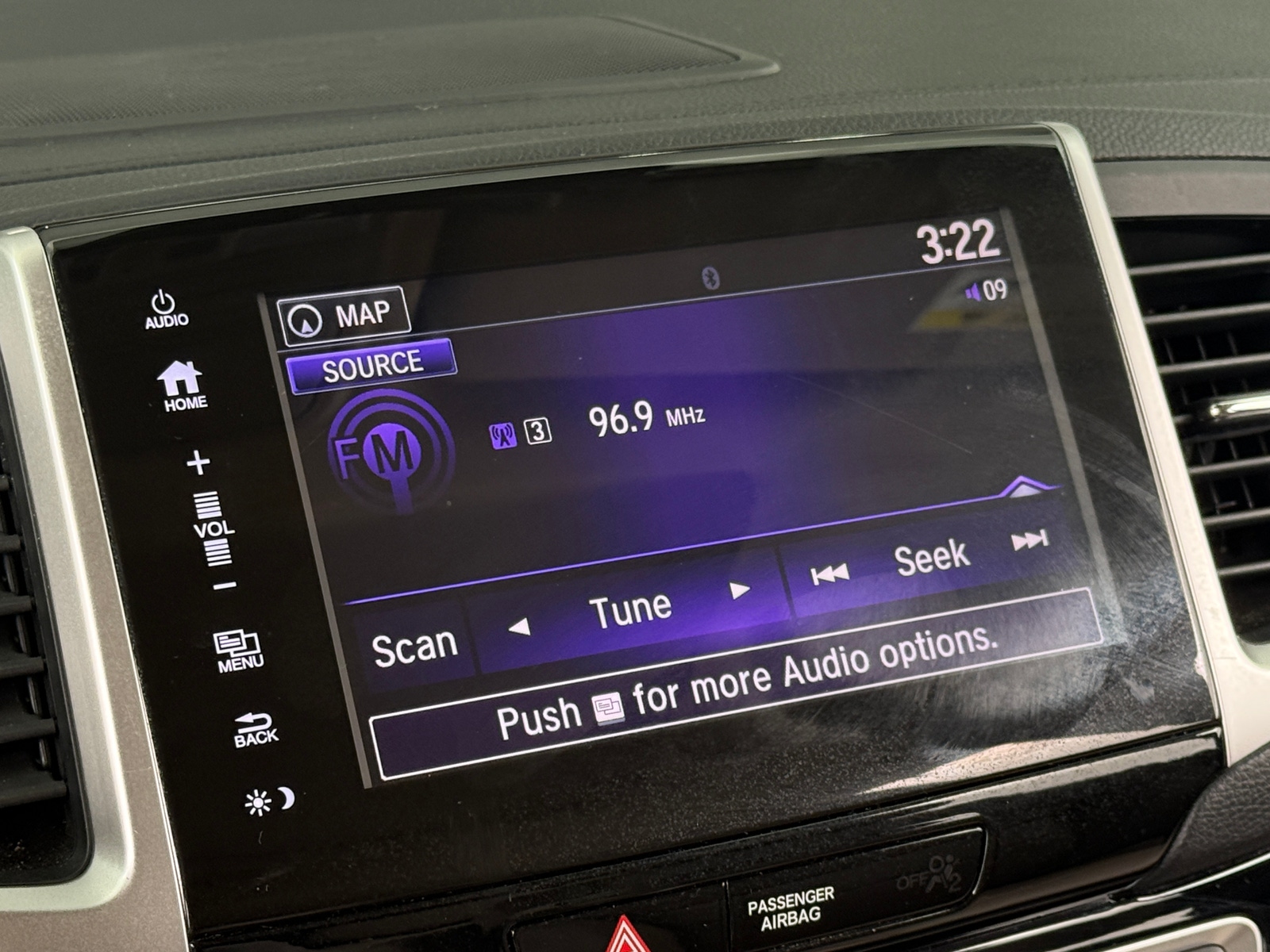 Thumbnail: 2018 Honda Pilot - 3