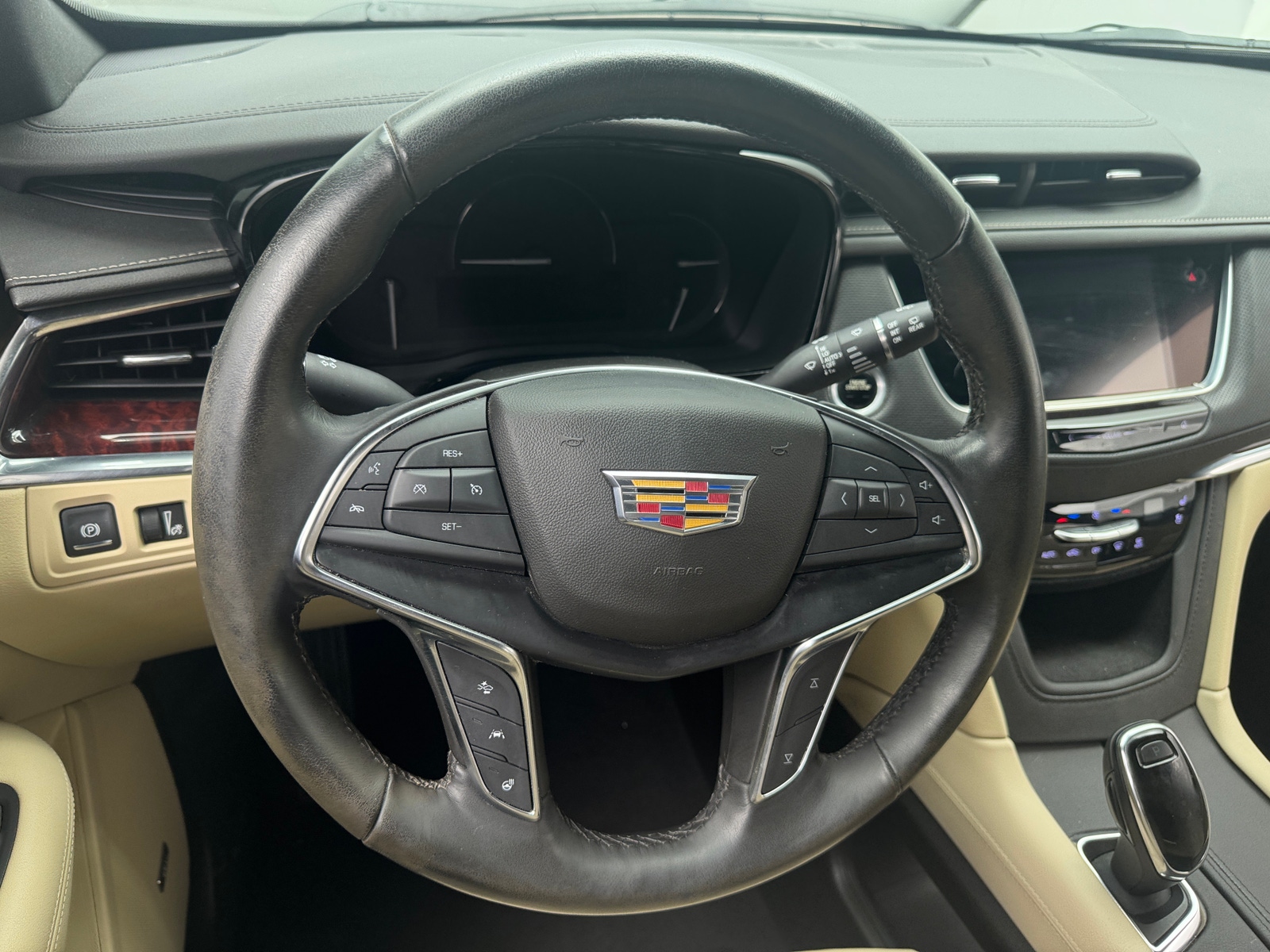 Thumbnail: 2019 Cadillac XT5 - 4