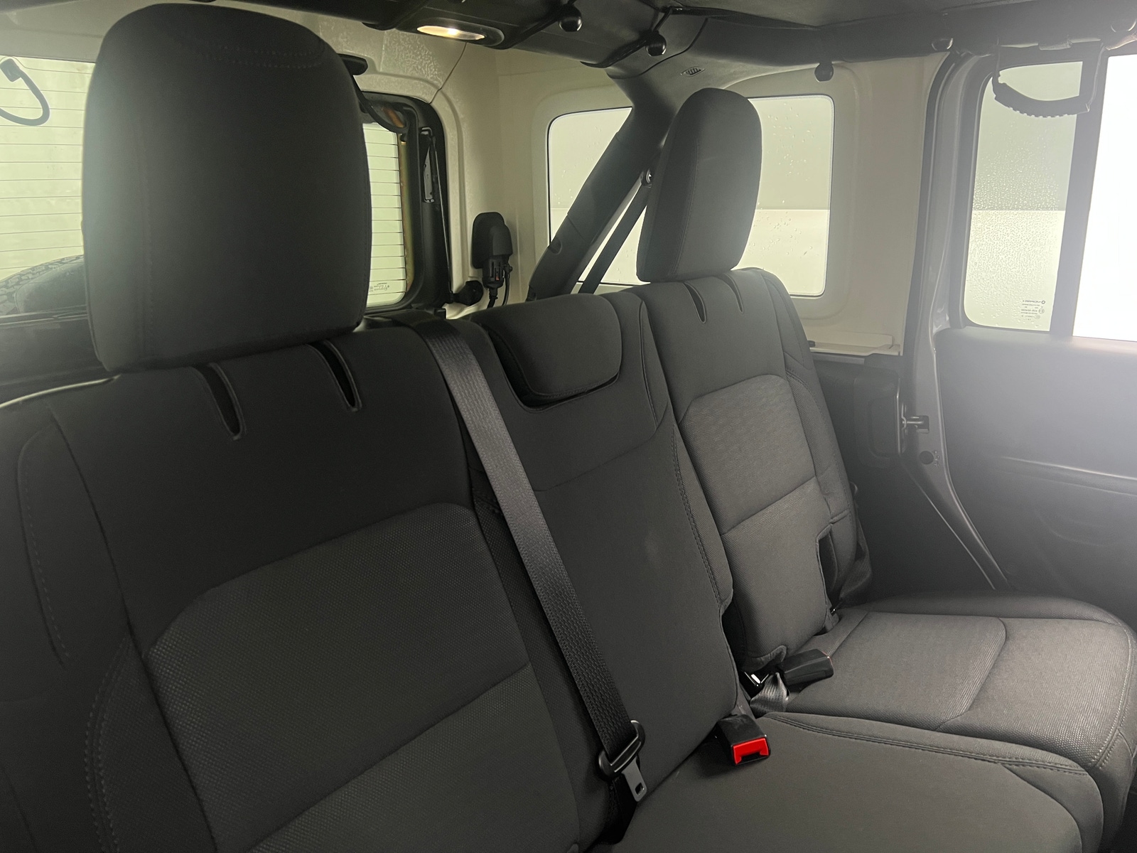 Thumbnail: 2020 Jeep Wrangler - 6