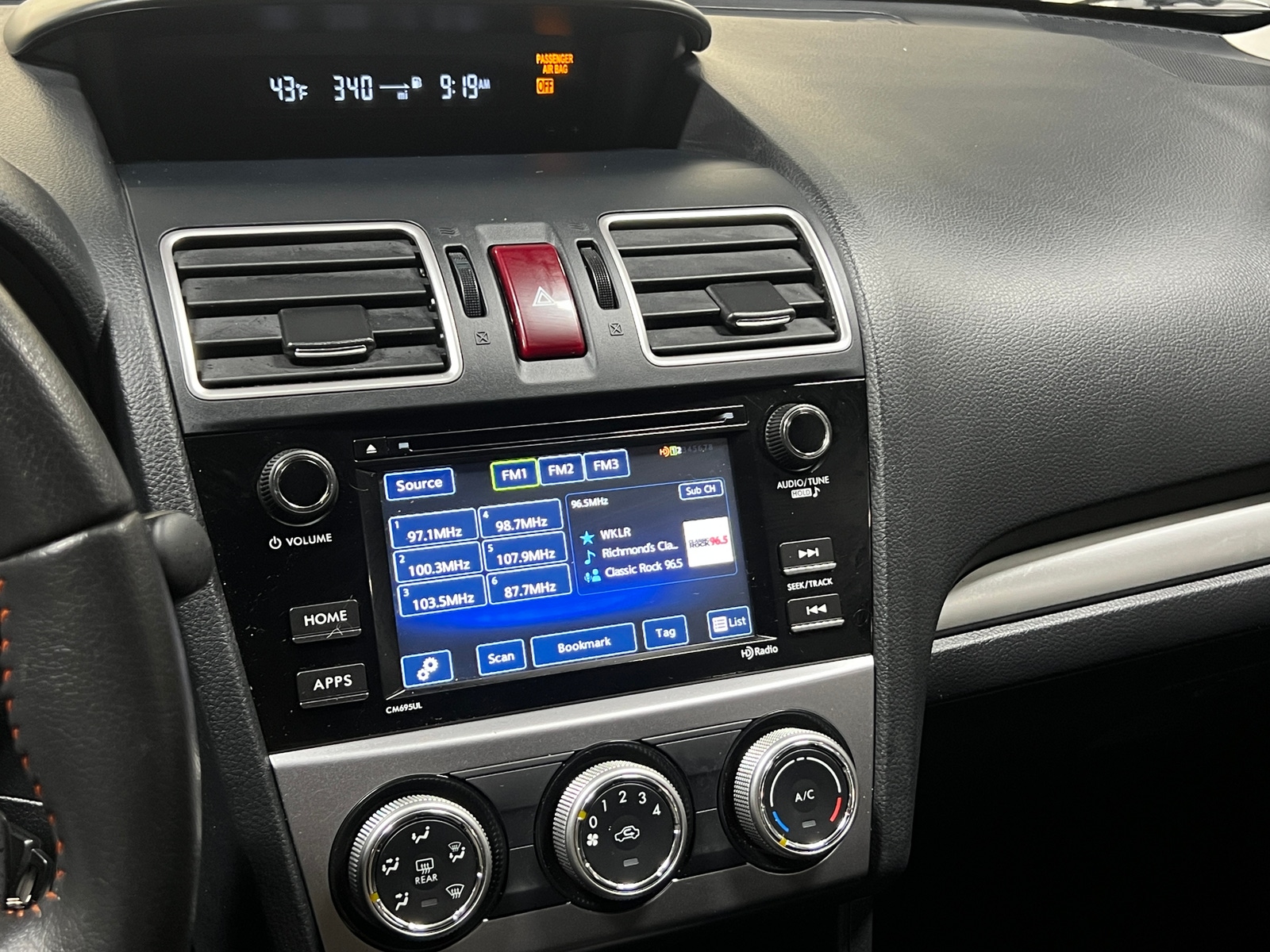 Thumbnail: 2016 Subaru Crosstrek - 4