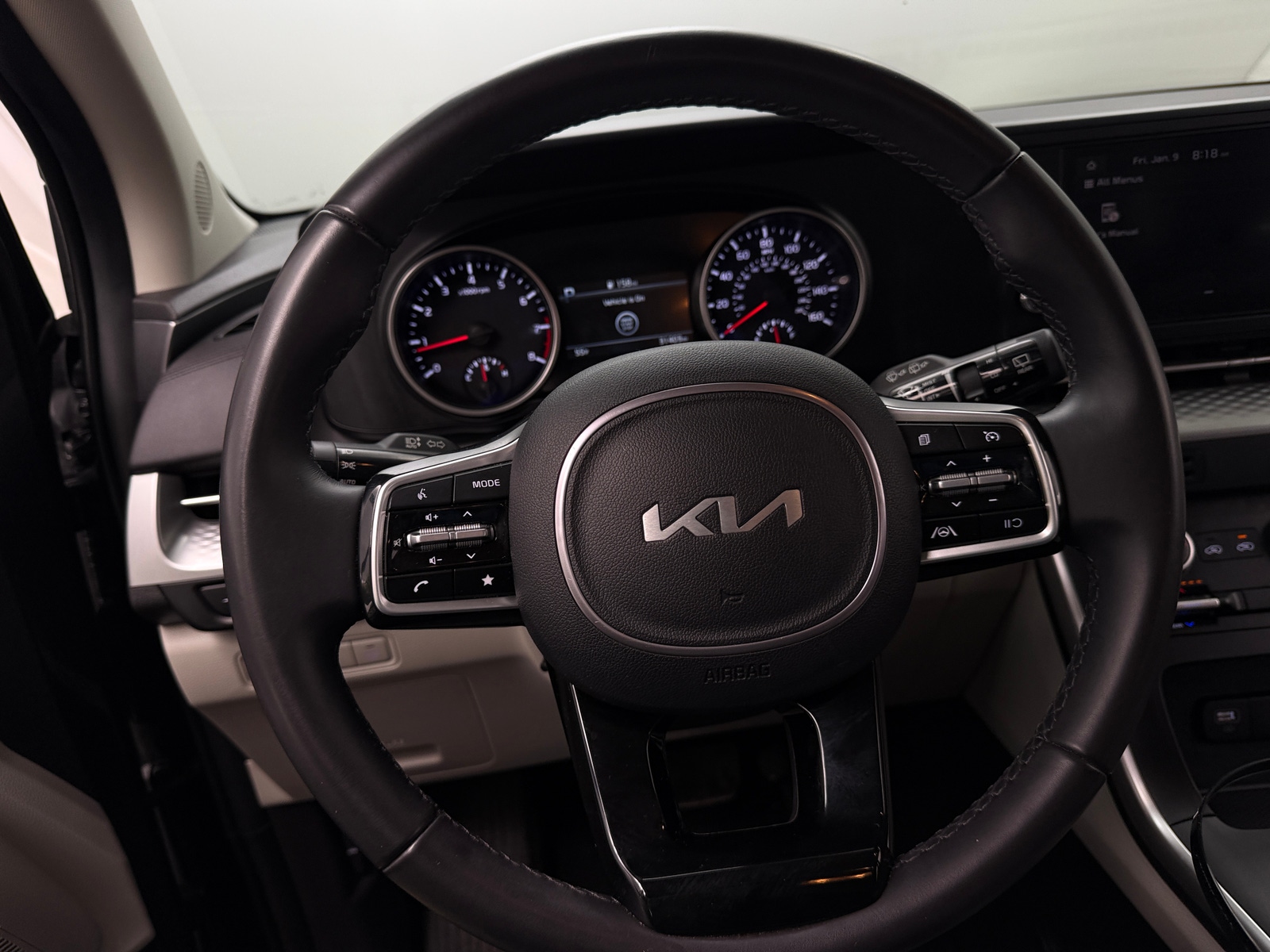 Thumbnail: 2024 Kia Carnival - 4