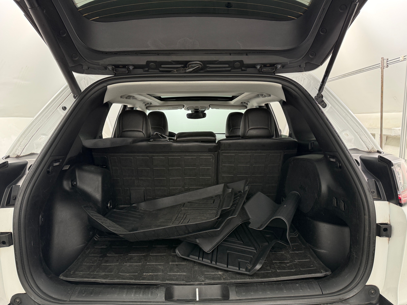 Thumbnail: 2021 Jeep Cherokee - 6