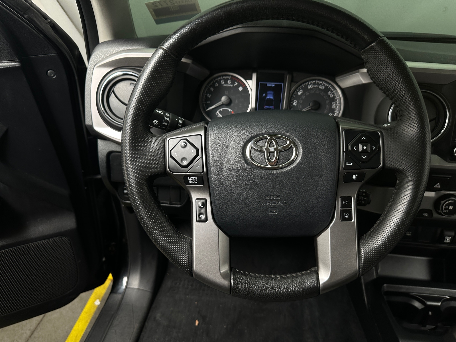 Thumbnail: 2020 Toyota Tacoma - 5