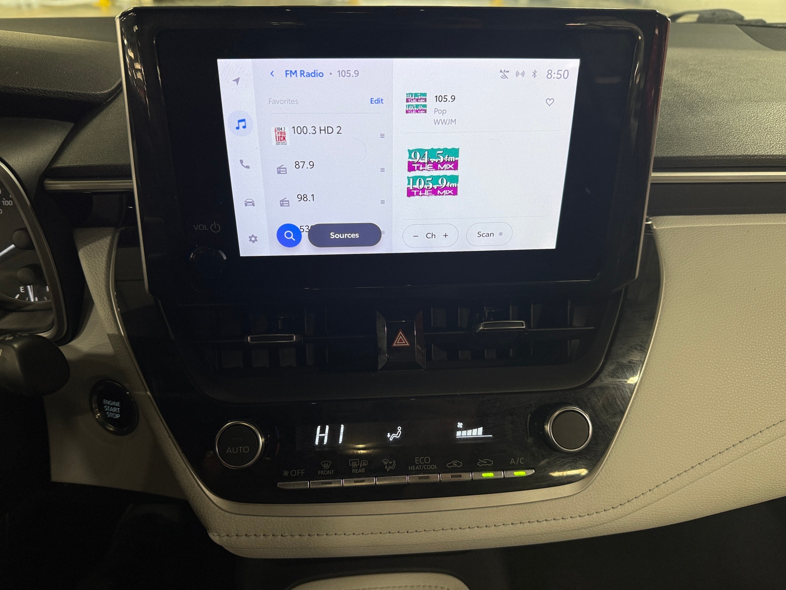 Thumbnail: 2023 Toyota Corolla - 4