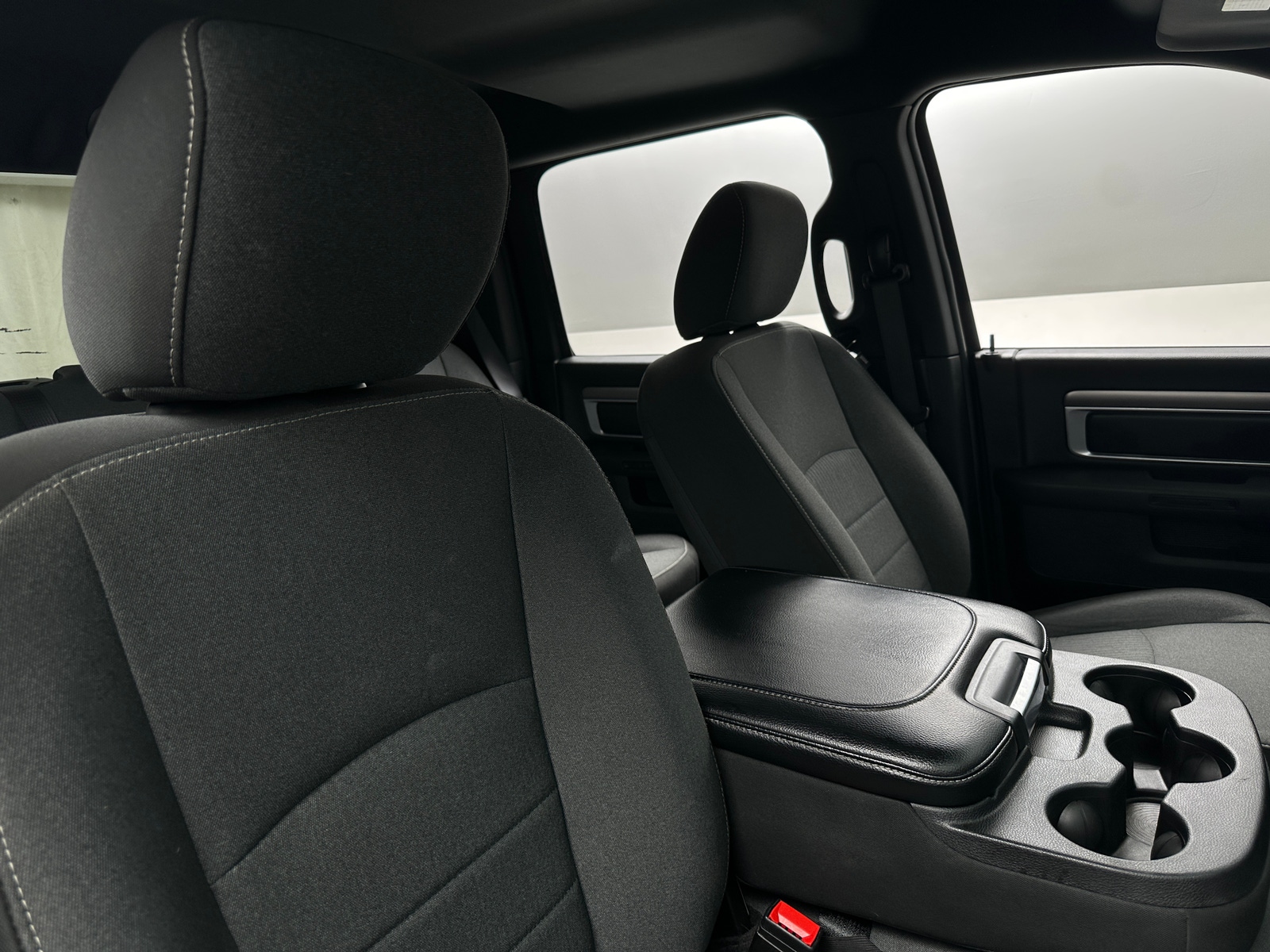 Thumbnail: 2024 RAM 1500 Classic - 2