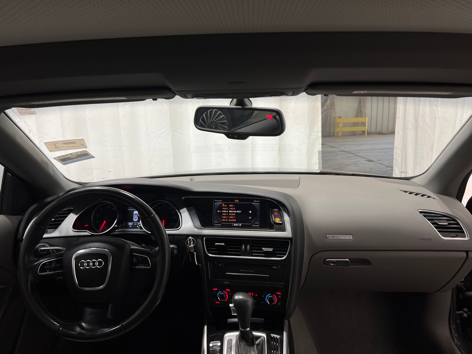 Thumbnail: 2011 Audi A5 - 2