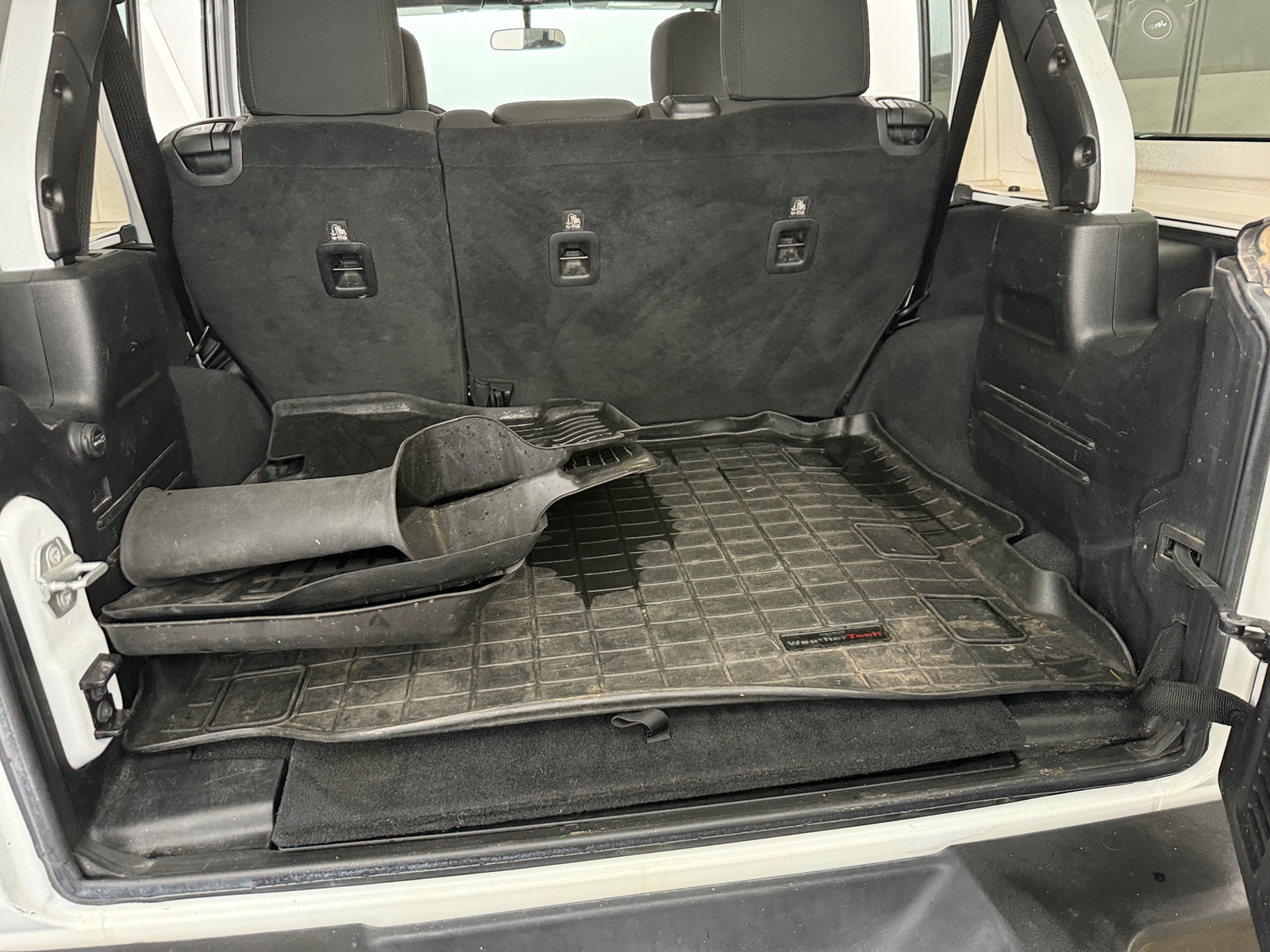 Thumbnail: 2019 Jeep Wrangler - 7