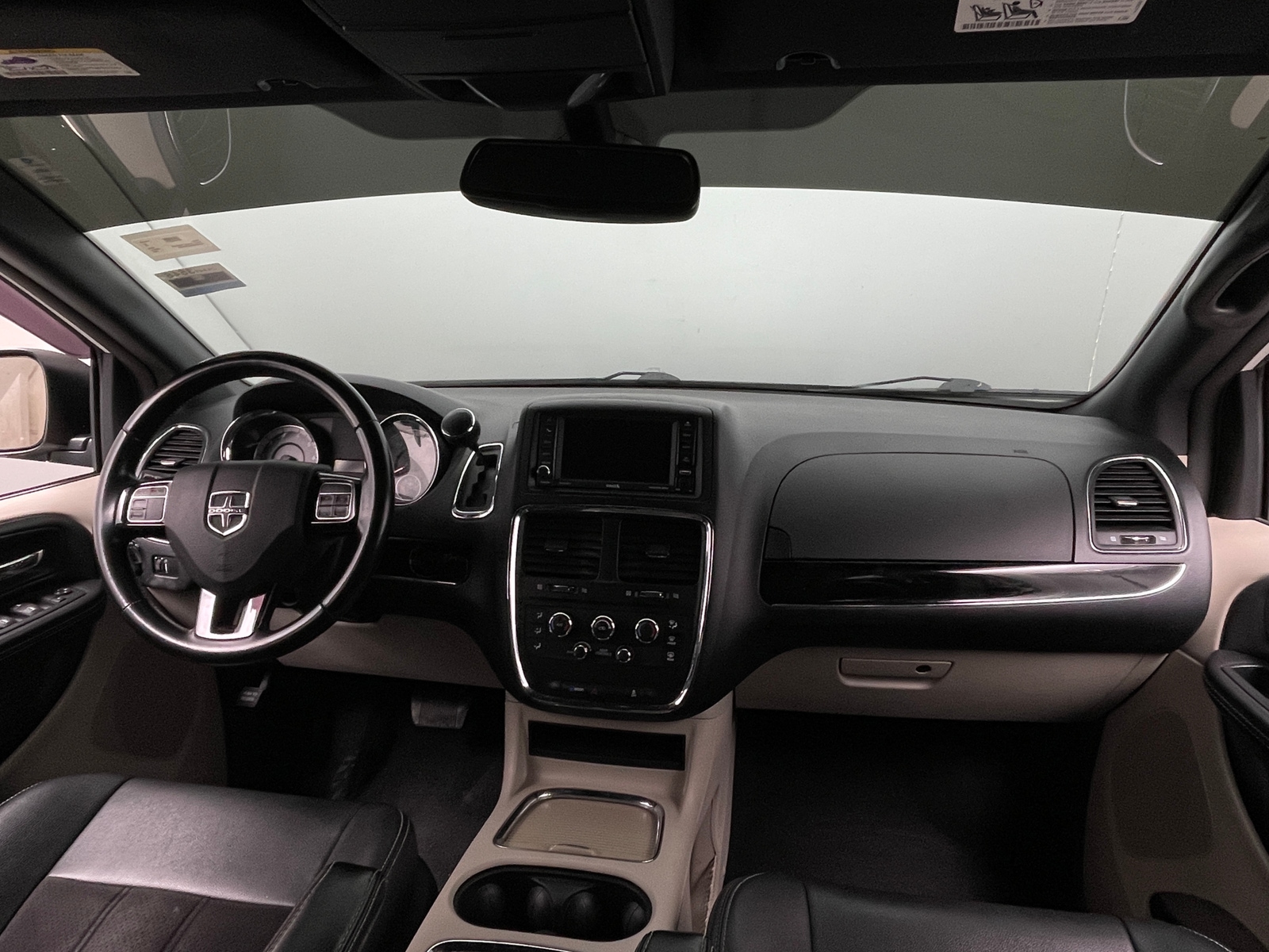 Thumbnail: 2020 Dodge Grand Caravan - 2