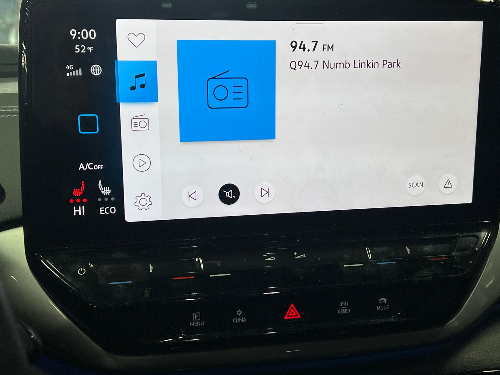 Thumbnail: 2023 Volkswagen ID.4 - 3