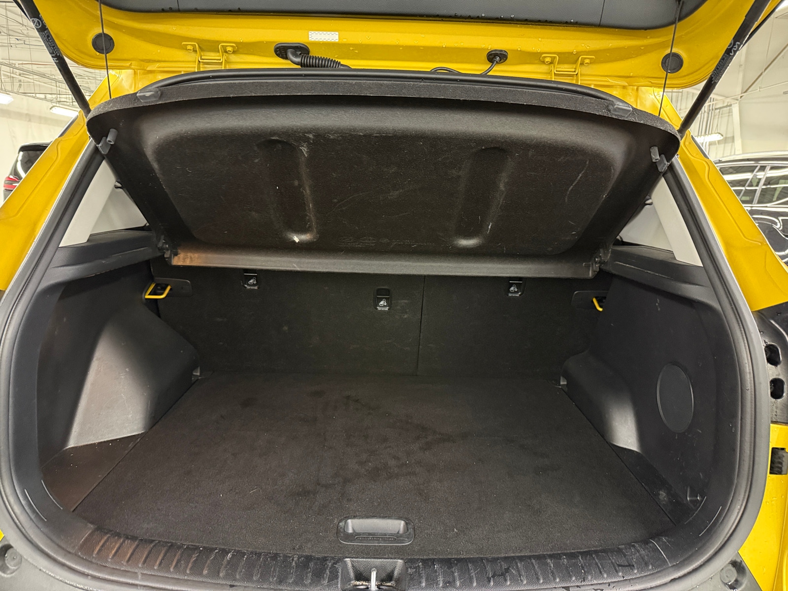 Thumbnail: 2023 Kia Seltos - 6