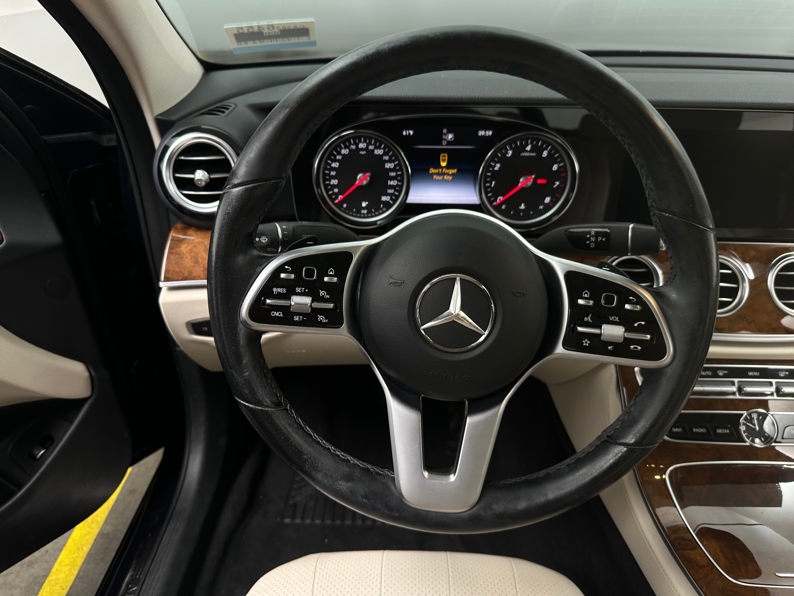 Thumbnail: 2019 Mercedes-Benz E-Class - 4