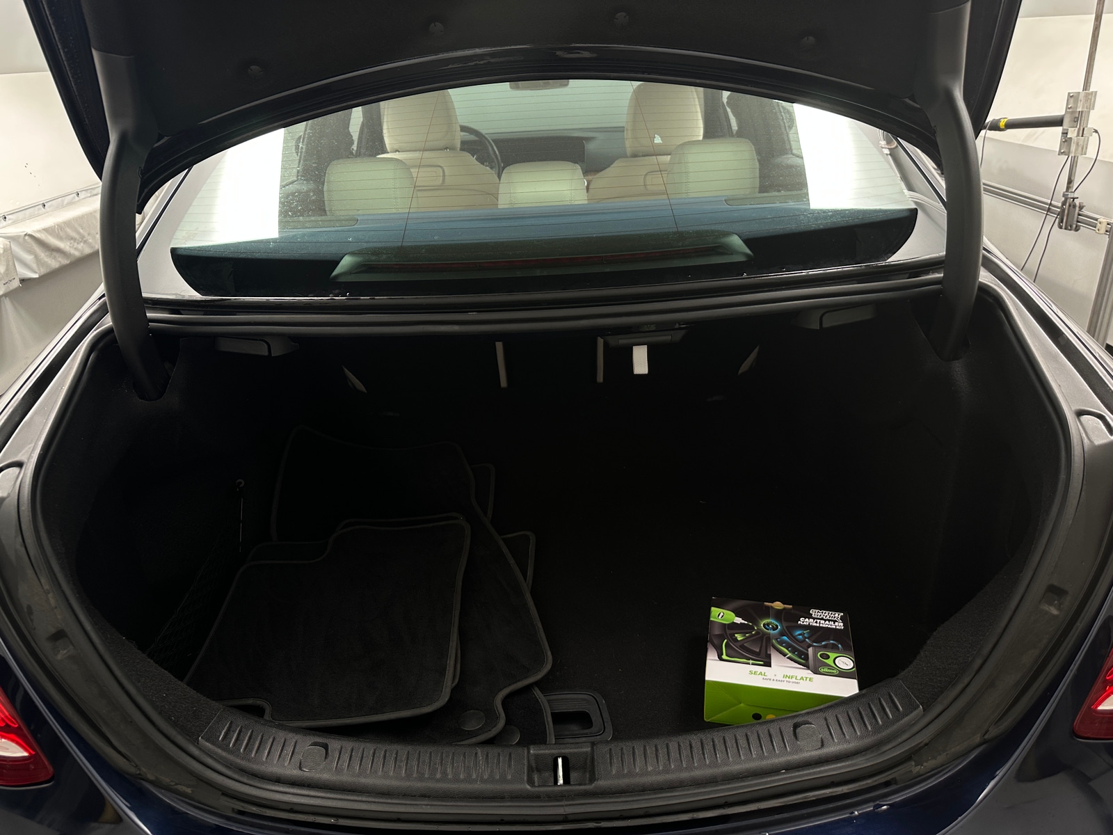 Thumbnail: 2019 Mercedes-Benz E-Class - 6