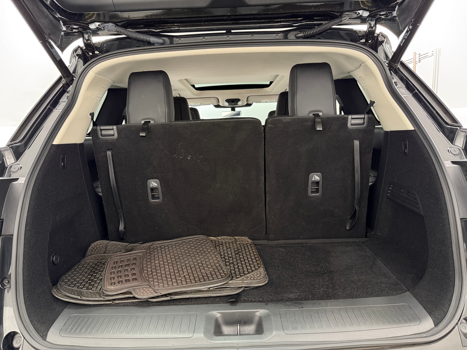 Thumbnail: 2025 INFINITI QX60 - 6