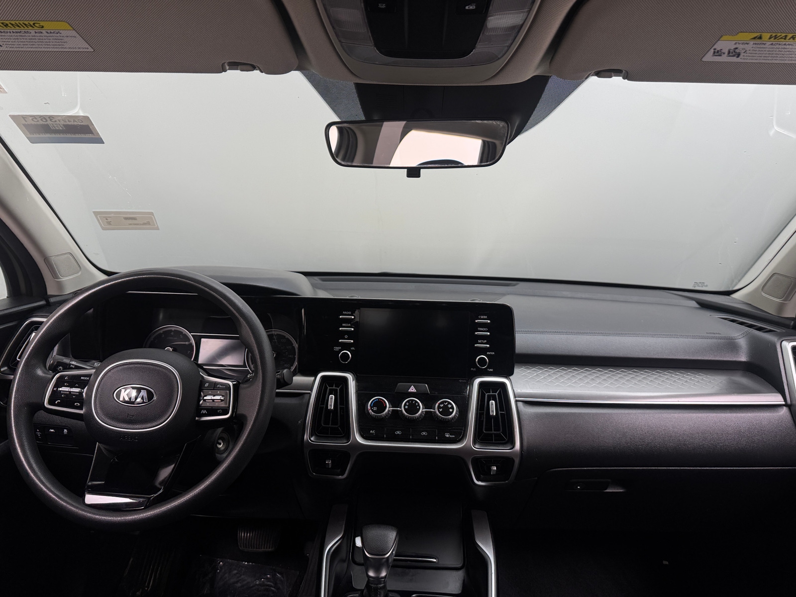 Thumbnail: 2021 Kia Sorento - 3