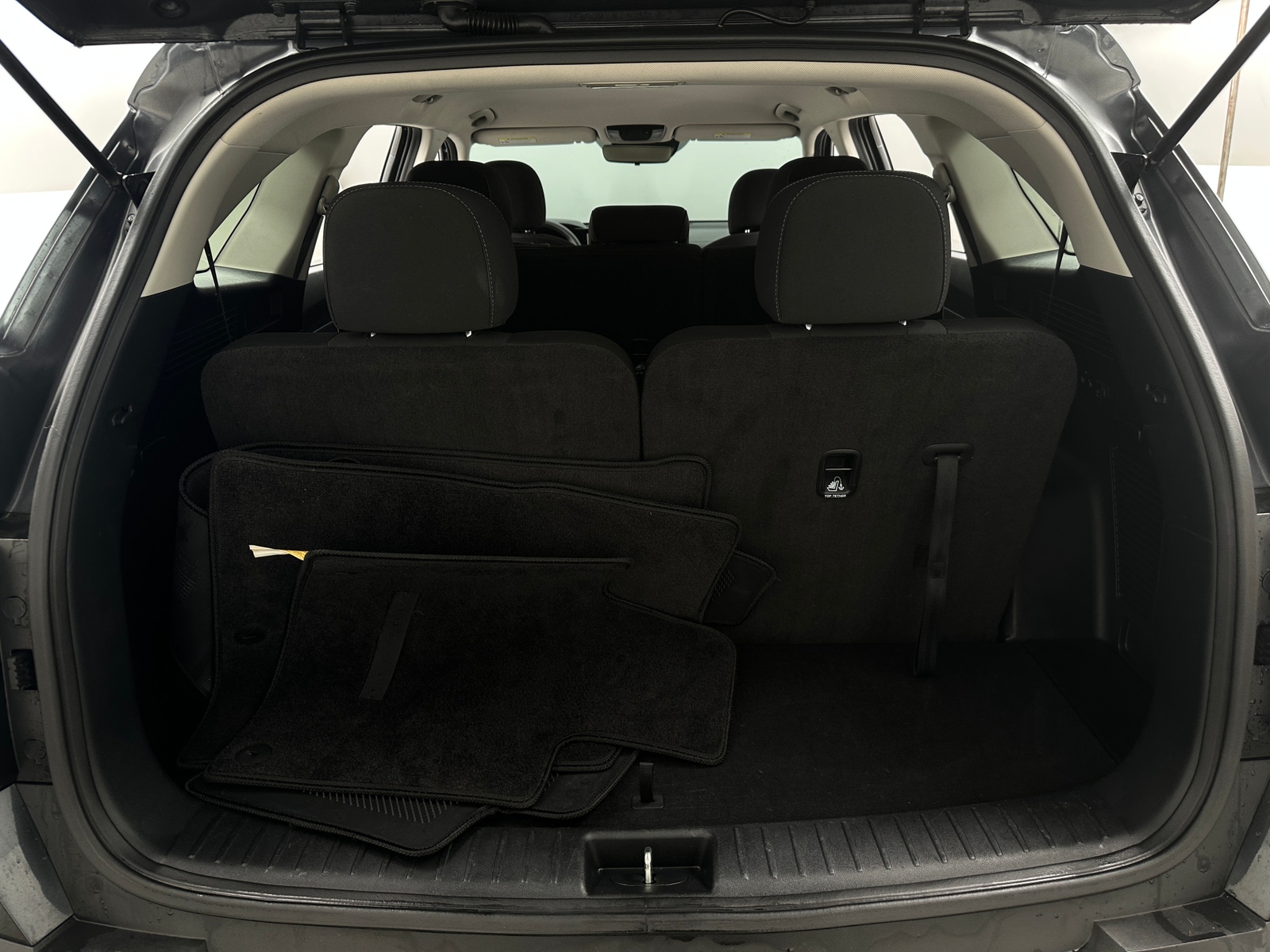 Thumbnail: 2023 Kia Sorento - 7