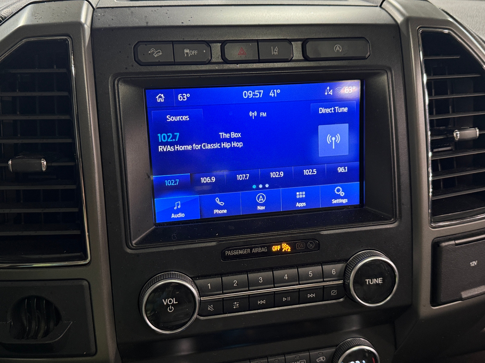 Thumbnail: 2020 Ford Expedition - 4