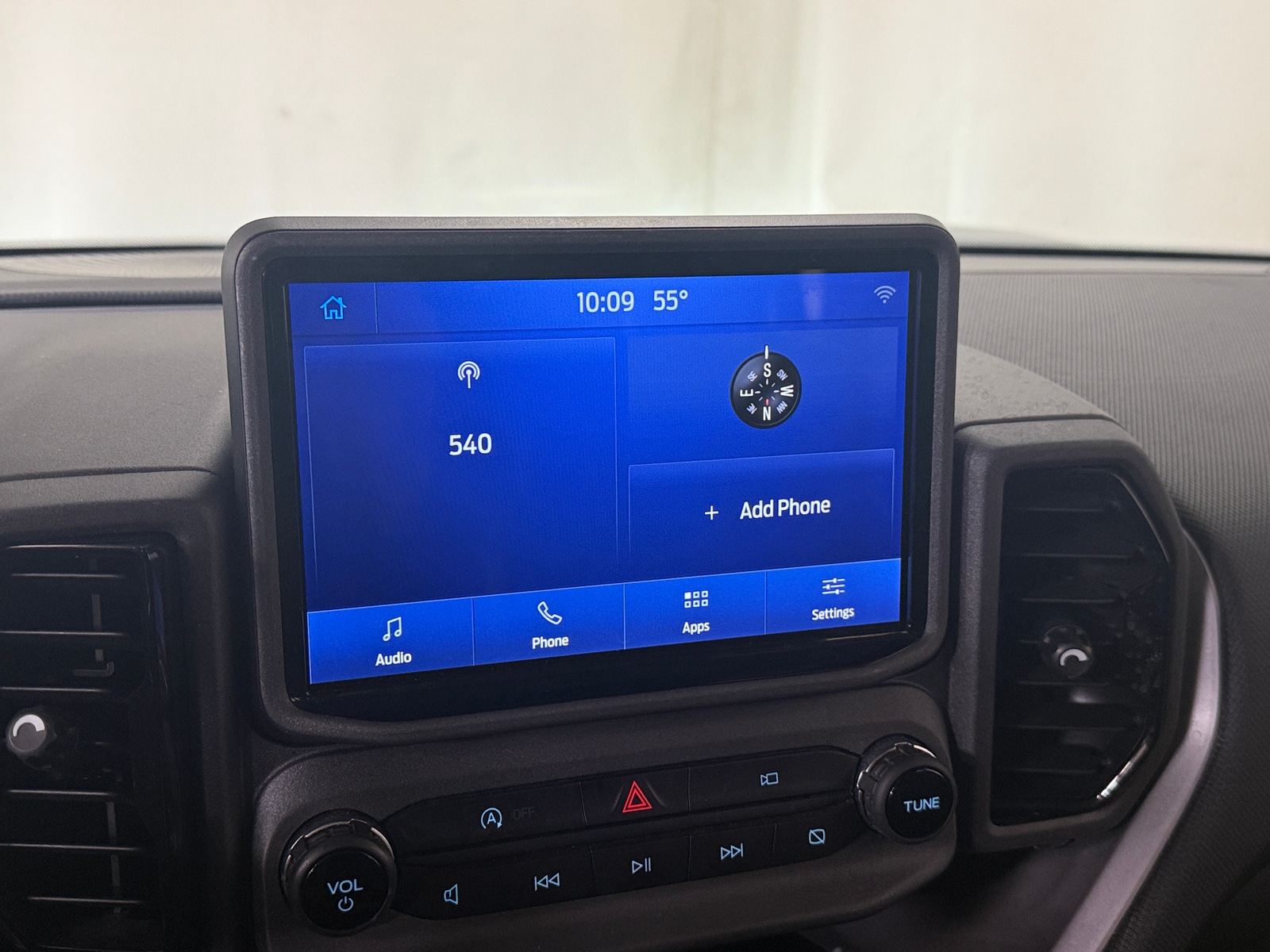 Thumbnail: 2021 Ford Bronco Sport - 3