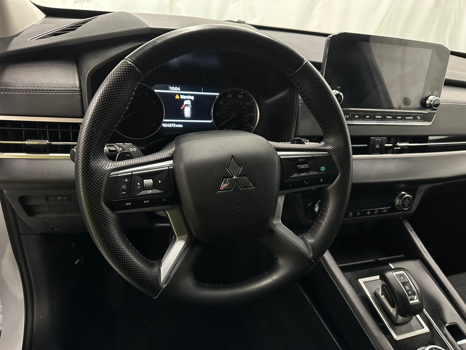 Thumbnail: 2024 Mitsubishi Outlander - 4